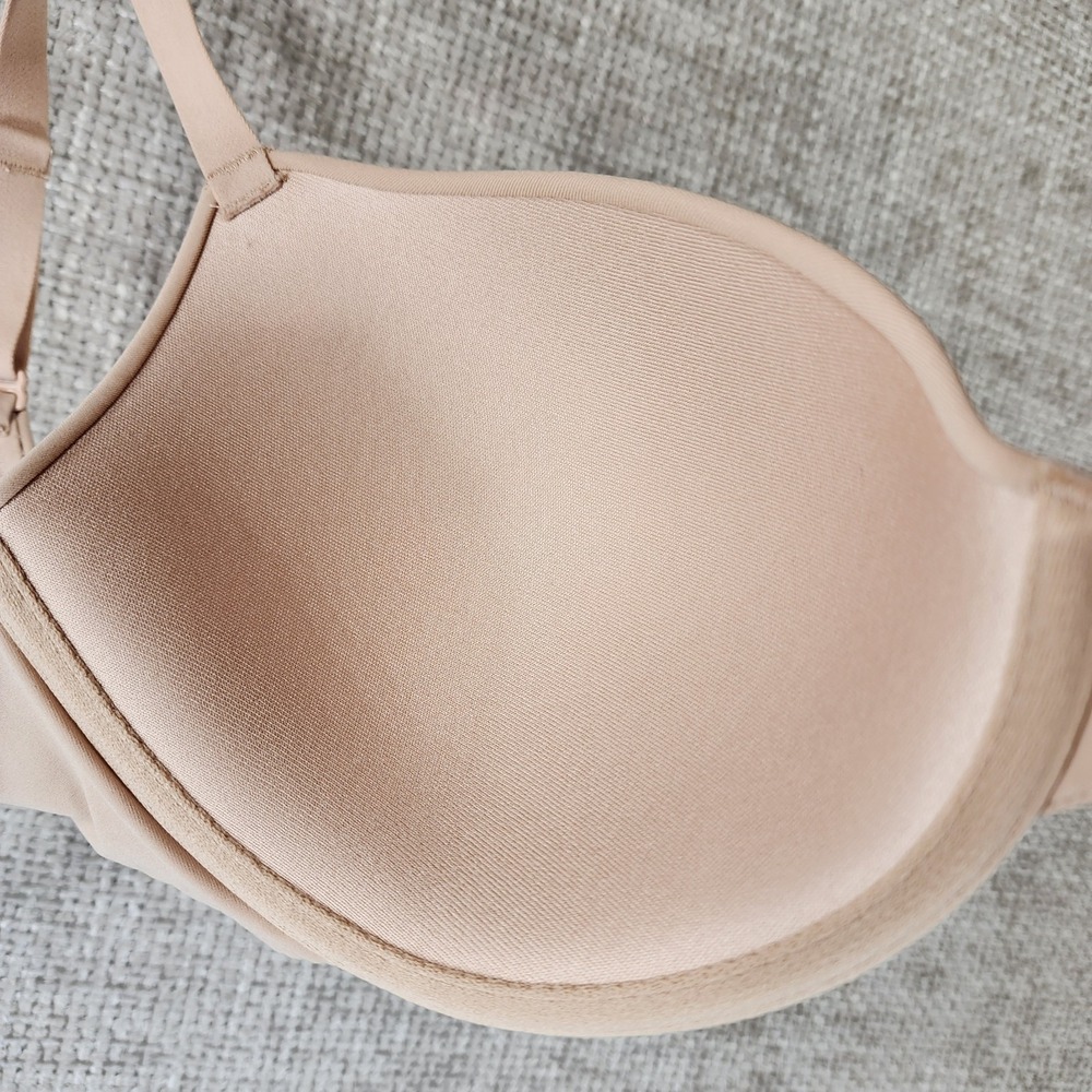 Skims Fits Everybody T-Shirt Bra Womens 36D Beige Underwire Padded Demi EUC - Picture 10 of 13